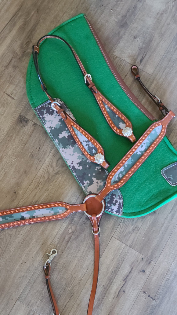 Camo Bundle - Saddle Pad & Headstall Set